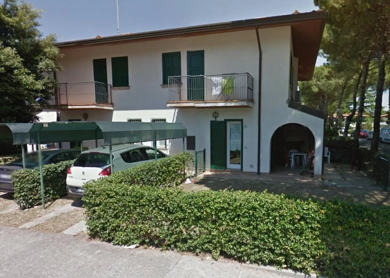 Splendid Two-Bedroom Villa Situated In Bibione 0*,